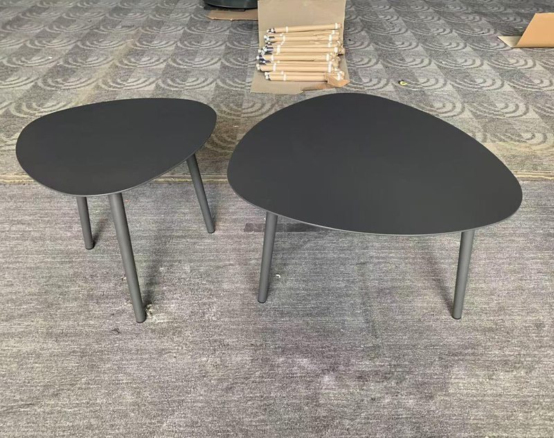 Artistic Nordic Style Outdoor Aluminum Garden Furniture Round Coffee Table 分享