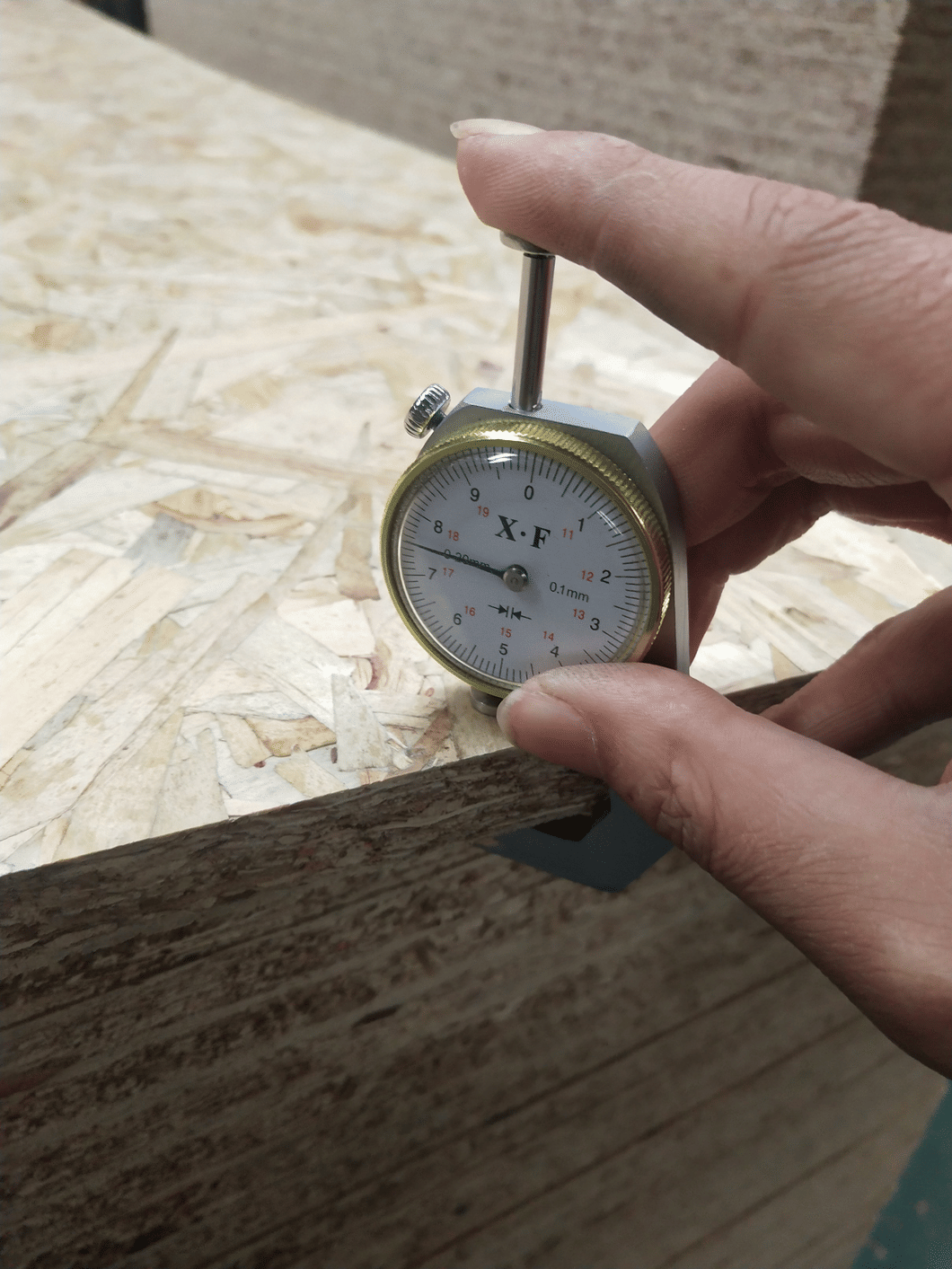 12mm-Waterproof-Furniture-Wooden-Timber-Oriented-Strand-Board-OSB-Plywood-Board-for-Construction-Decorative (1)