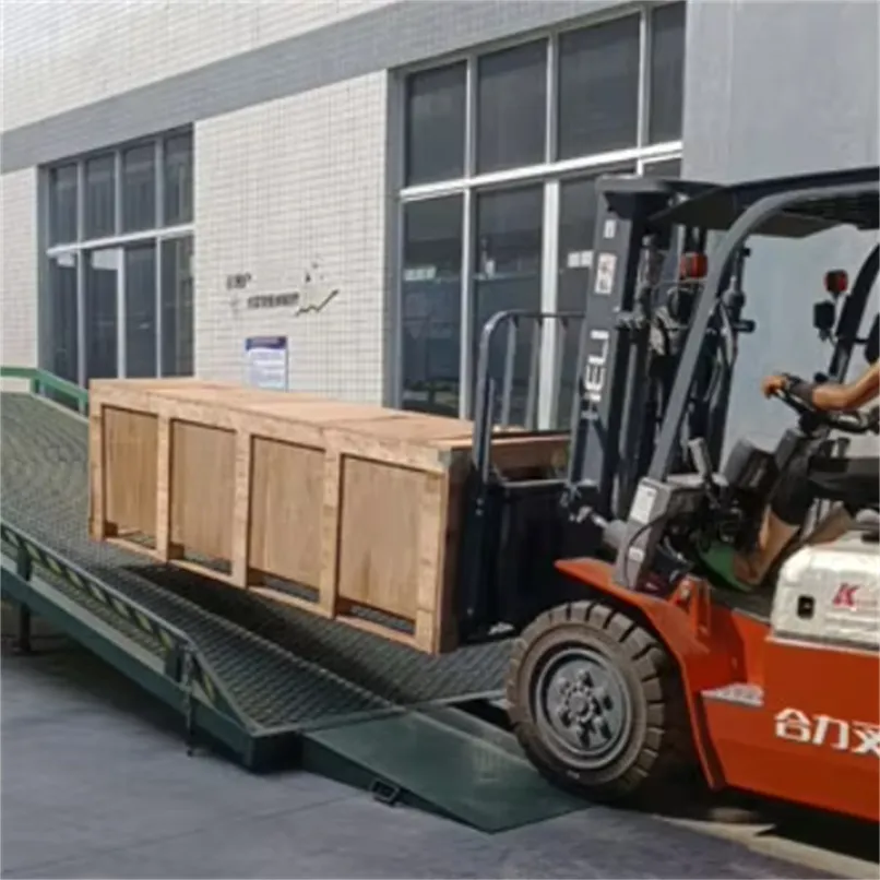 White Laminated Plywood Melamine 18mm Plain MDF Board
