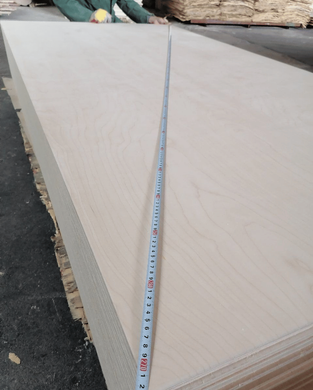 Wholesale-3mm-12mm-18mm-E1-Glue-Baltic-Full-Birch-Plywood-for-Furniture (5).png