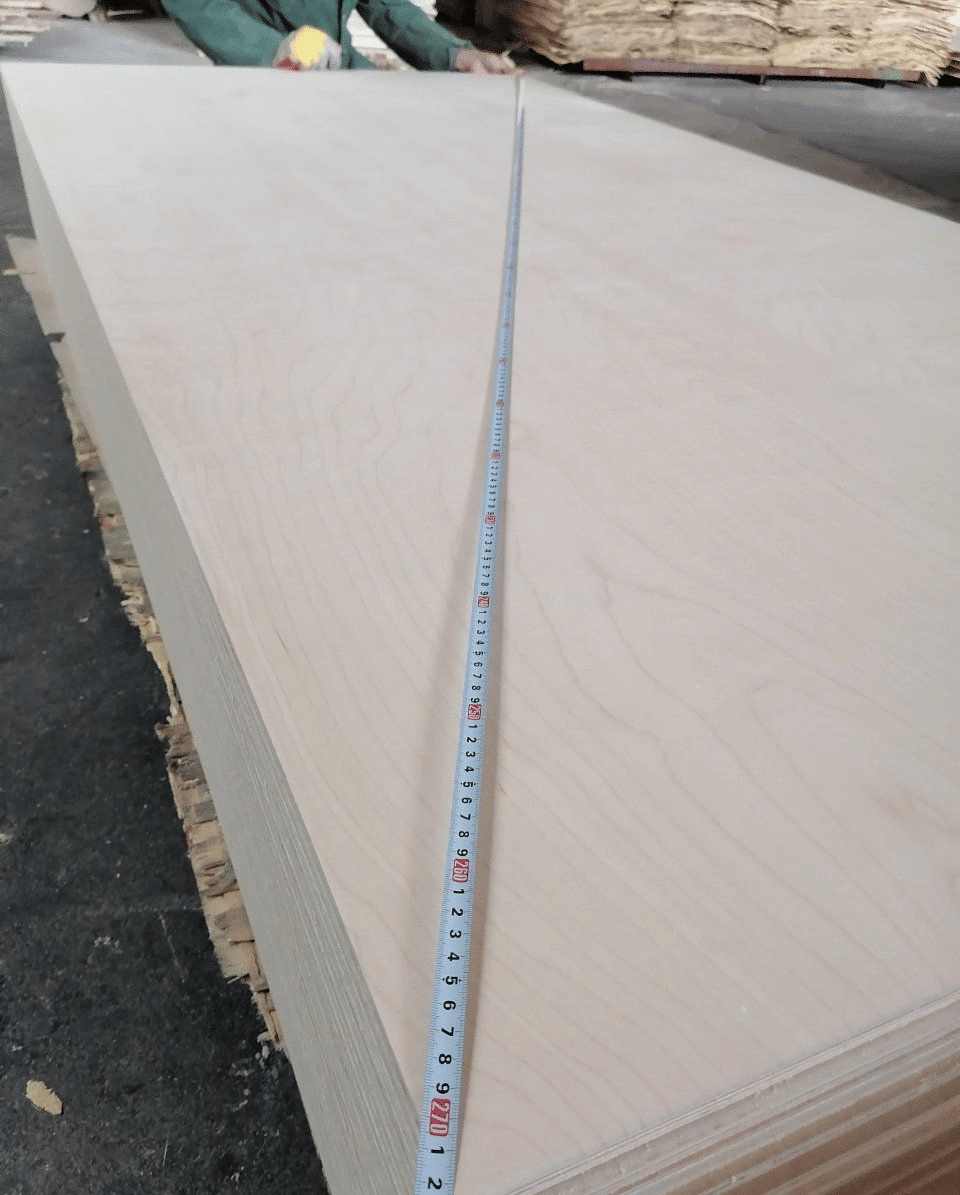 Wholesale-3mm-12mm-18mm-E1-Glue-Baltic-Full-Birch-Plywood-for-Furniture (5).png