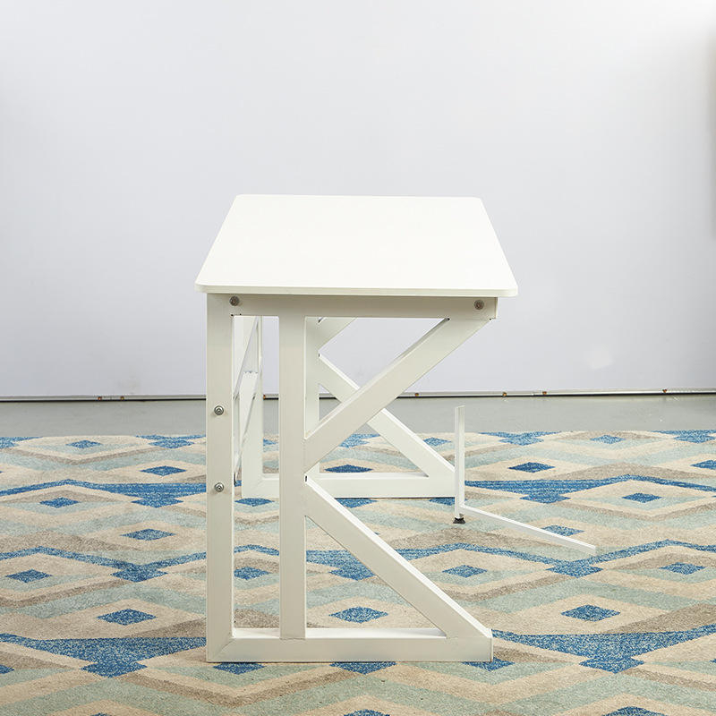 Hot Selling High Quality Gaming Desk Durable Metal Modern Design E-Sports Computer Desk