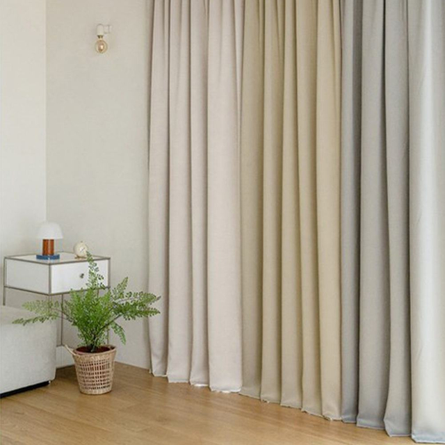 Hot Selling Solid Color Blackout Curtains Single Side Glossy Modern Curtains for Living Room 分享