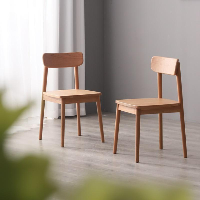 Nordic Solid Wood Dining Chair with Modern Design for Kitchen Restaurant